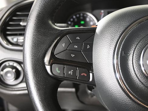 Used 2020 Jeep Renegade Altitude image 33