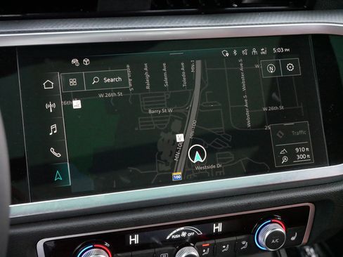 Used 2024 Audi Q3 2.0T Premium Plus w/ Premium Plus Package image 22