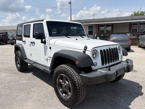 Used 2018 Jeep Wrangler Unlimited Sport S AWD/4WD image 6