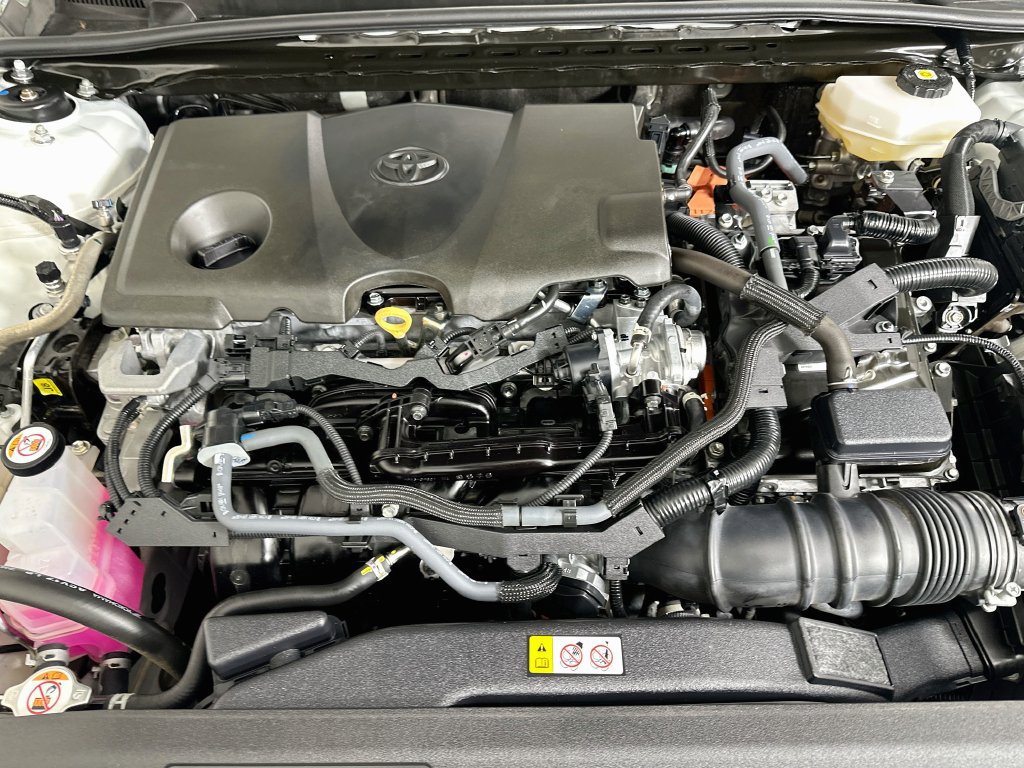 Used 2025 Toyota Camry SE w/ Convenience Package FWD image 30