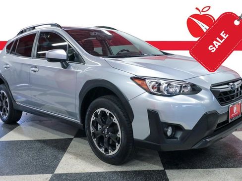 Used 2022 Subaru Crosstrek 2.0i Premium w/ Moonroof Package AWD/4WD image 1