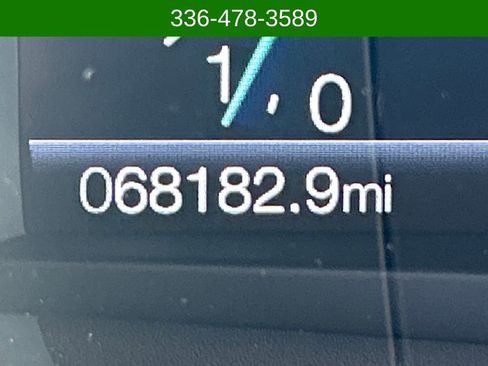 Used 2024 Ford Edge SE AWD/4WD image 11