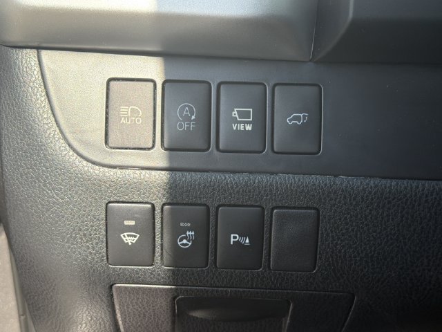 Used 2019 Toyota Highlander Limited Platinum AWD/4WD image 33