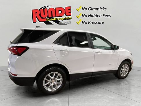 Used 2024 Chevrolet Equinox LS w/ LS Convenience Package AWD/4WD image 6
