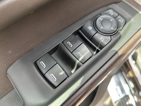 Used 2020 GMC Sierra 1500 SLT w/ SLT Premium Package AWD/4WD image 22