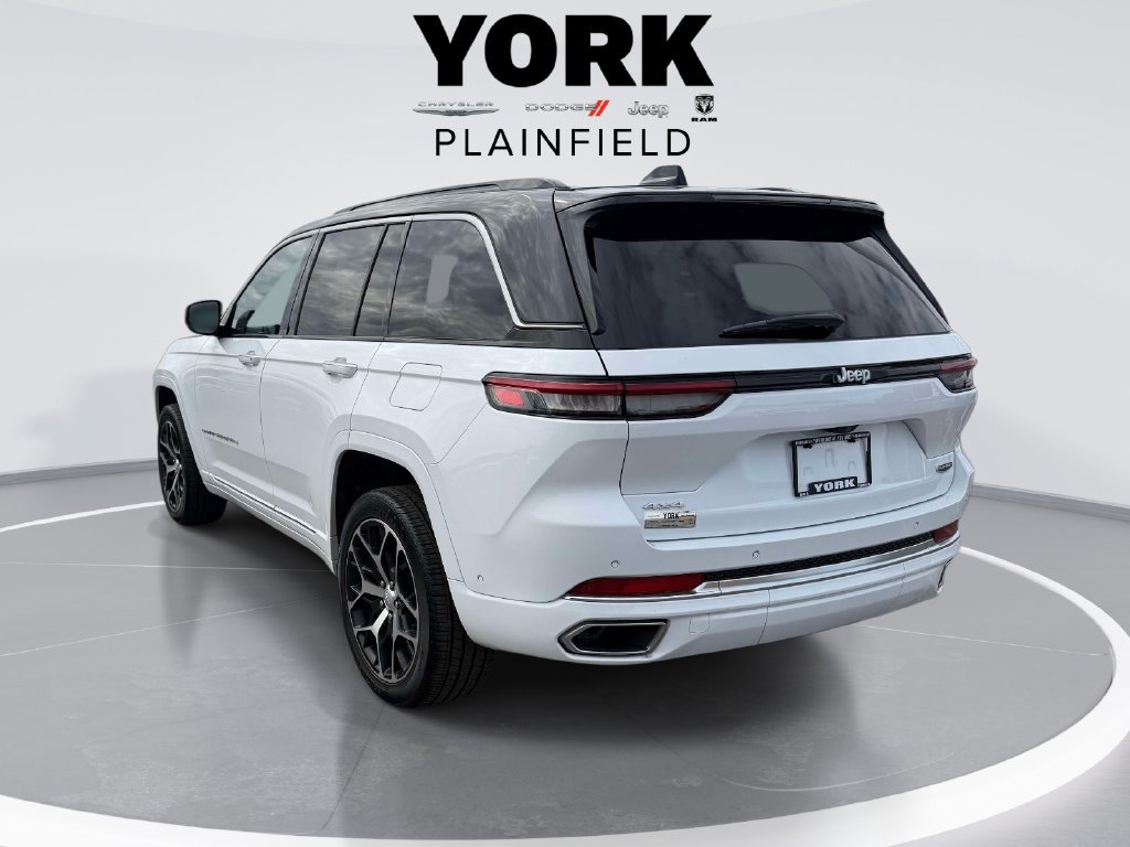 Used 2025 Jeep Grand Cherokee Summit AWD/4WD image 7