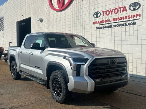 New 2026 Toyota Tundra SR5 image 3