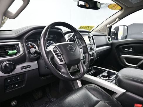 Used 2018 Nissan Titan PRO-4X w/ Pro-4x Convenience Package image 21