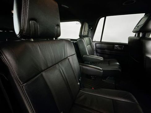 Used 2016 Lincoln Navigator L Reserve image 29