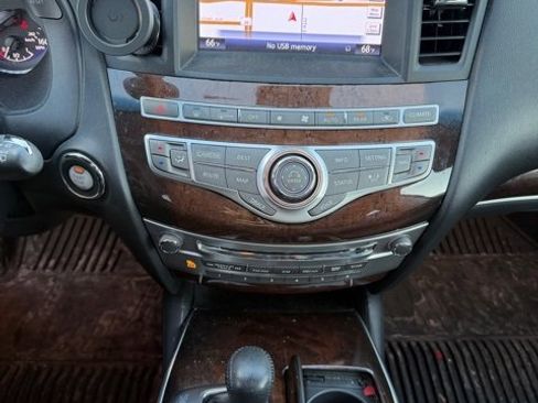 Used 2013 INFINITI JX35 AWD w/ Premium Pkg image 8