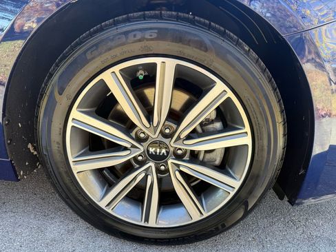 Used 2020 Kia Optima Premium image 14