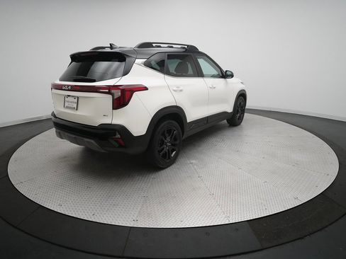 Certified 2024 Kia Seltos X-Line image 35