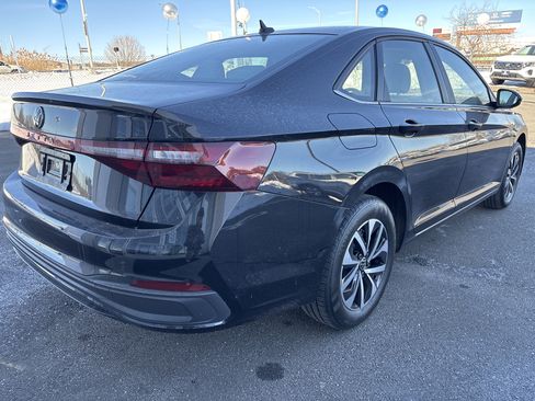 Certified 2025 Volkswagen Jetta S image 6