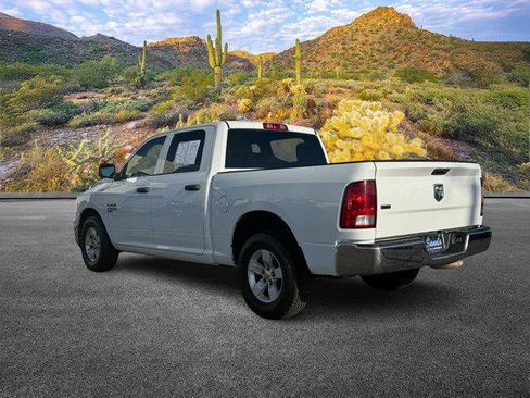 Used 2022 RAM 1500 Classic SLT image 7