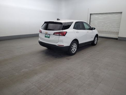 Used 2023 Chevrolet Equinox LS w/ LS Convenience Package AWD/4WD image 9
