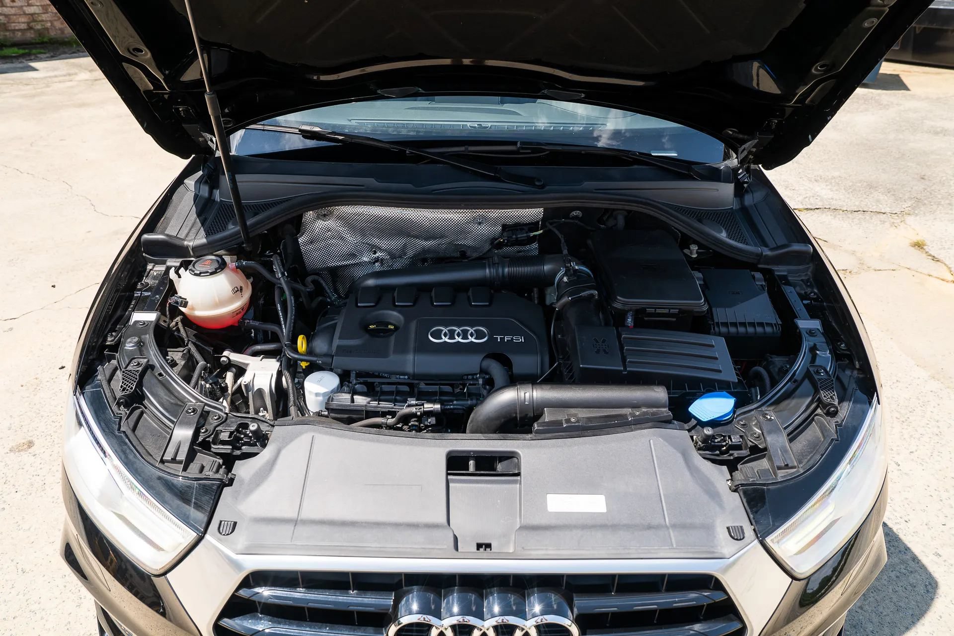 Used 2018 Audi Q3 2.0T Premium FWD image 16