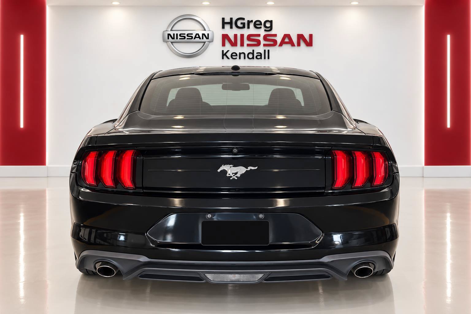 Used 2019 Ford Mustang Coupe RWD image 6