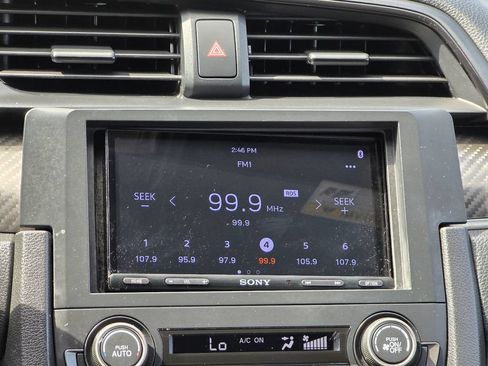 Used 2018 Honda Civic Sport image 4