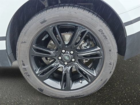 Used 2019 Land Rover Range Rover Velar S image 38