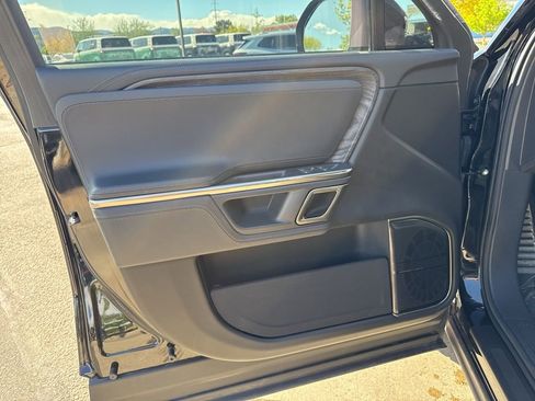 Used 2022 Rivian R1T Adventure AWD/4WD image 10