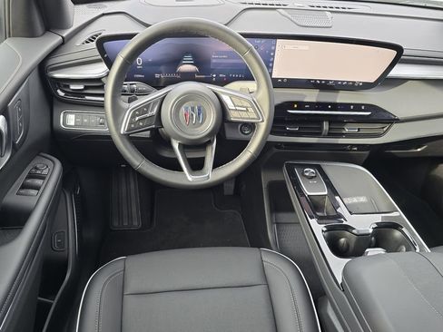 Certified 2025 Buick Enclave Preferred image 6