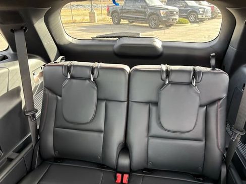 New 2026 Ford Explorer ST-Line w/ ST-Line Street Pack AWD/4WD image 16