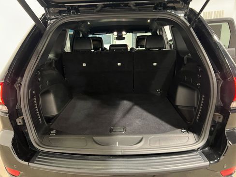 Used 2022 Jeep Grand Cherokee Laredo X image 31