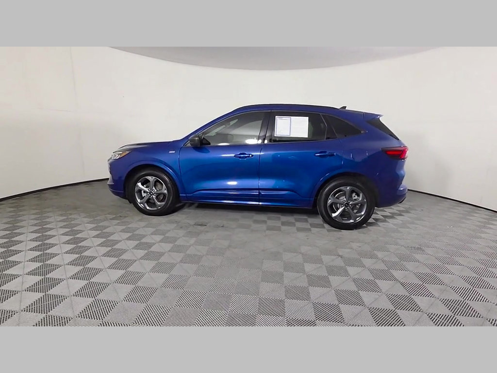 Used 2023 Ford Escape ST-Line w/ Tech Pack #1 FWD image 46