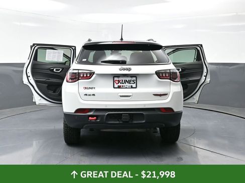 Used 2025 Jeep Compass Trailhawk w/ Trailer Tow Group image 61