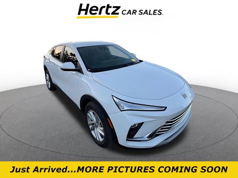 Used 2025 Buick Envista Preferred image 1