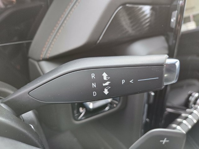 New 2026 GMC Yukon XL AT4 w/ AT4 Premium Plus Package AWD/4WD image 15