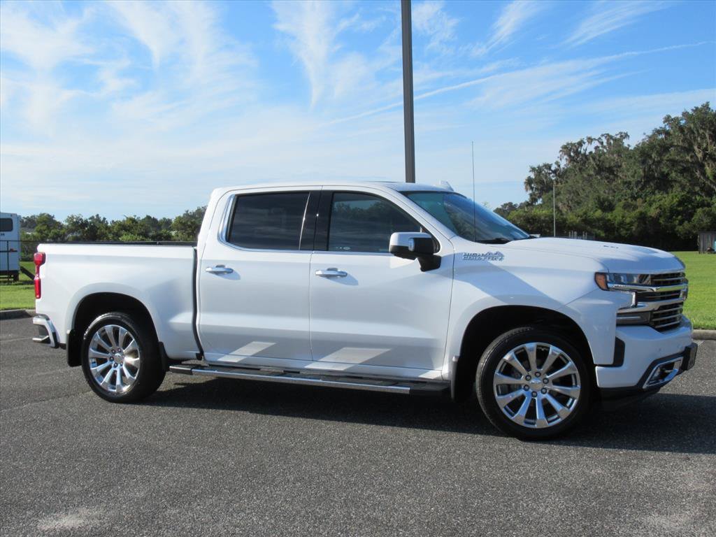 Used 2021 Chevrolet Silverado 1500 High Country w/ Technology Package AWD/4WD image 2