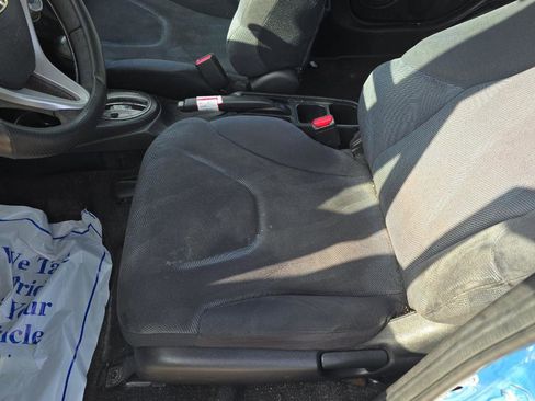 Used 2010 Honda Fit Sport image 7