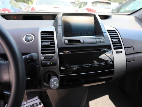 Used 2005 Toyota Prius FWD image 17