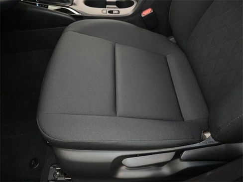 Used 2025 Toyota Corolla LE image 10