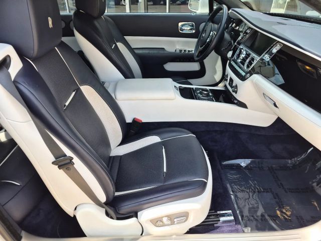 Used 2017 Rolls-Royce Wraith RWD image 14