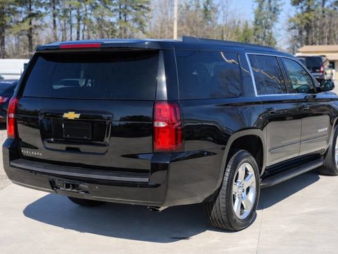 Used 2016 Chevrolet Suburban LS image 6
