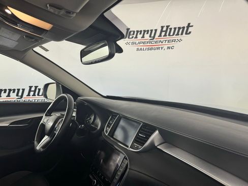 Used 2022 INFINITI QX50 Essential image 31