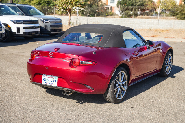 Used 2022 MAZDA MX-5 Miata Grand Touring w/ Weather Package RWD image 5