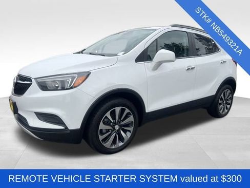 Used 2022 Buick Encore Preferred w/ Safety Package image 3