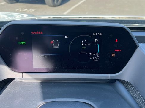 Used 2023 Toyota bZ4X XLE image 27