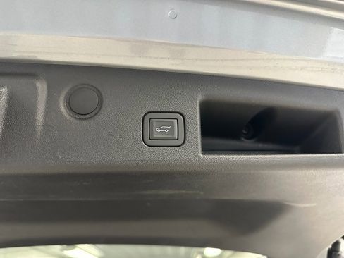 Certified 2023 Chevrolet Equinox LT image 23