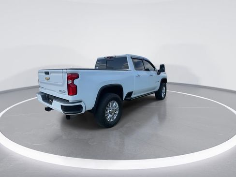 Used 2022 Chevrolet Silverado 2500 High Country w/ Z71 Off-Road Package AWD/4WD image 8