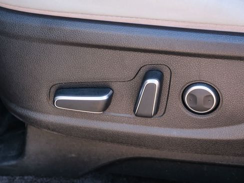 Used 2024 Hyundai Palisade SEL FWD image 21
