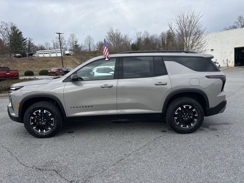 New 2026 Chevrolet Traverse Z71 w/ Enhanced Driving Package image 5