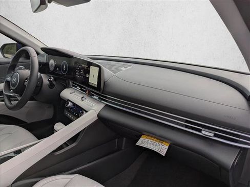 New 2026 Hyundai Elantra Limited FWD image 28