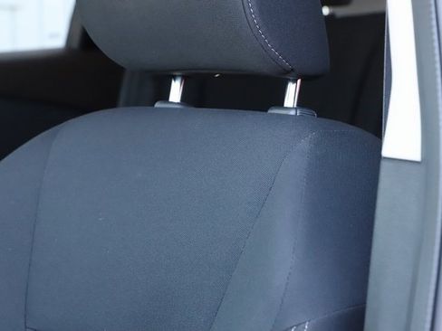 Used 2023 Nissan Rogue S image 13