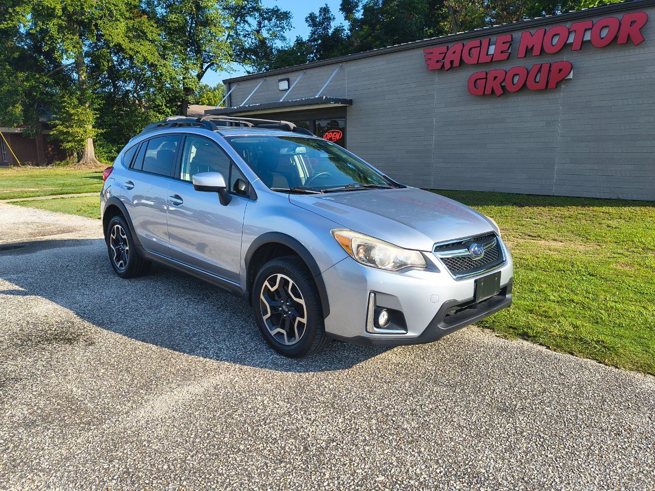 Used 2016 Subaru Crosstrek 2.0i Premium AWD/4WD image 2