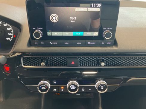 Used 2023 Honda Civic LX image 19