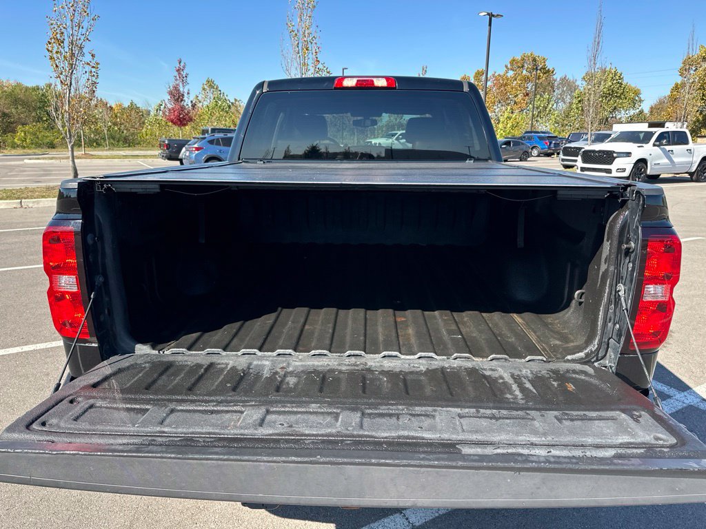 Used 2018 Chevrolet Silverado 1500 LT w/ All Star Edition AWD/4WD image 18
